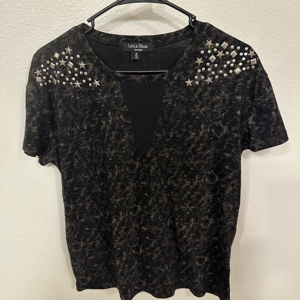 Lea & Viola Black Studded Short Sleeve Top